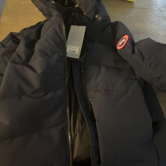 NEW! Navy Canada Goose - Picture 5 of 7
